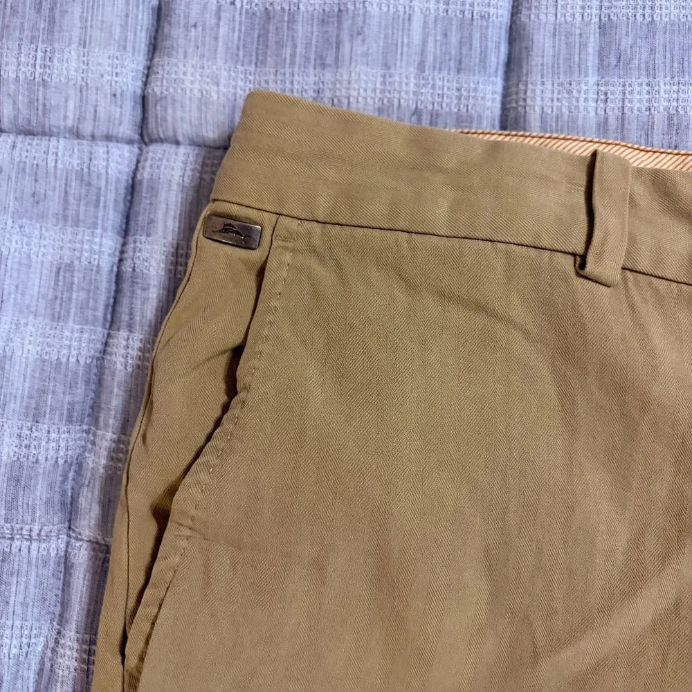 Tommy Bahama Flat Front Chino Pants Silk Blend Relaxed Mens 38x29 Tan Pre-owned